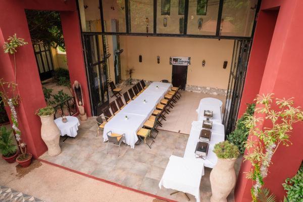 ホテル Hibiscus House Gambia Brufut エクステリア 写真