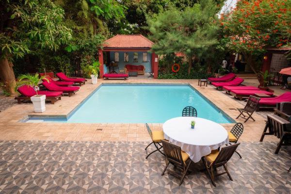 ホテル Hibiscus House Gambia Brufut エクステリア 写真