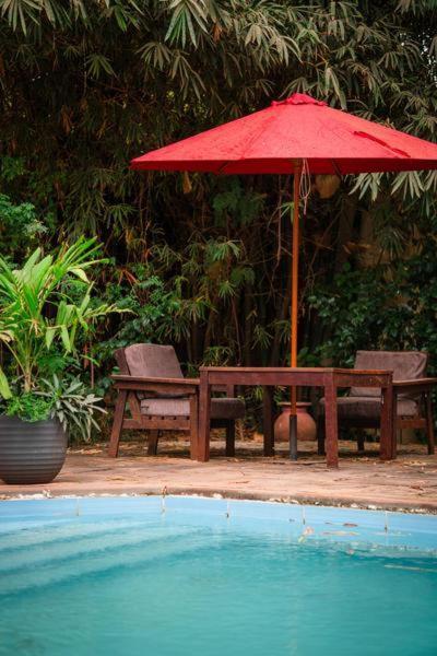 ホテル Hibiscus House Gambia Brufut エクステリア 写真