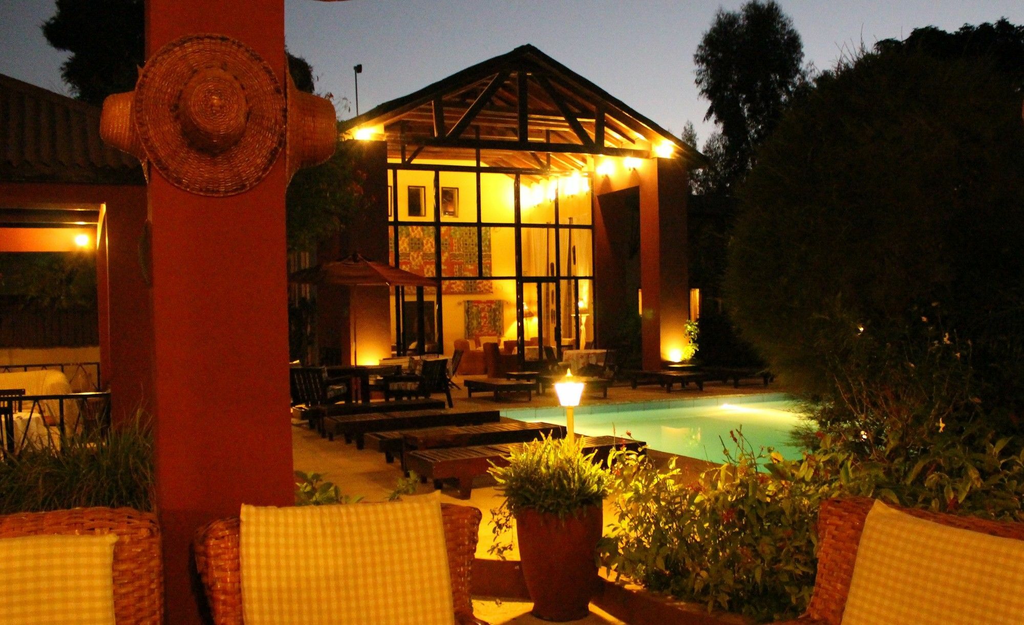 ホテル Hibiscus House Gambia Brufut エクステリア 写真