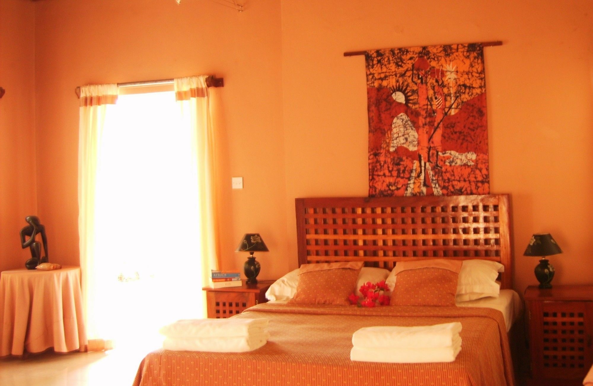 ホテル Hibiscus House Gambia Brufut エクステリア 写真